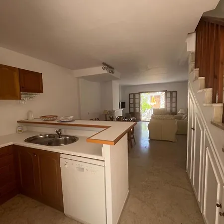 - Playa - 2 En Urbanizacion Cerca De La Playa Al18 Estepona