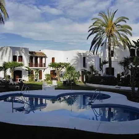 - Playa - 2 En Urbanizacion Cerca De La Playa Al18 Apartmán Estepona