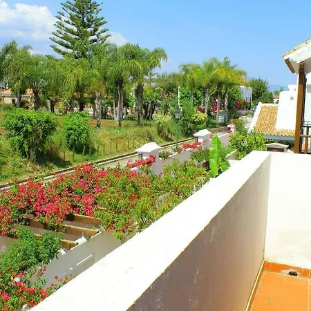 - Playa - 2 En Urbanizacion Cerca De La Playa Al18 Estepona