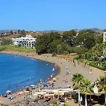 - Playa - 2 En Urbanizacion Cerca De La Playa Al18