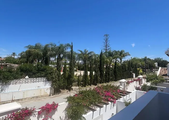 - Playa - 2 En Urbanizacion Cerca De La Playa Al18 Daire Estepona