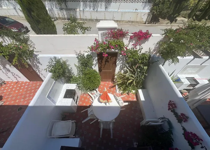 - Playa - 2 En Urbanizacion Cerca De La Playa Al18 Estepona