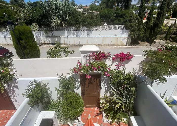 - Playa - 2 En Urbanizacion Cerca De La Playa Al18