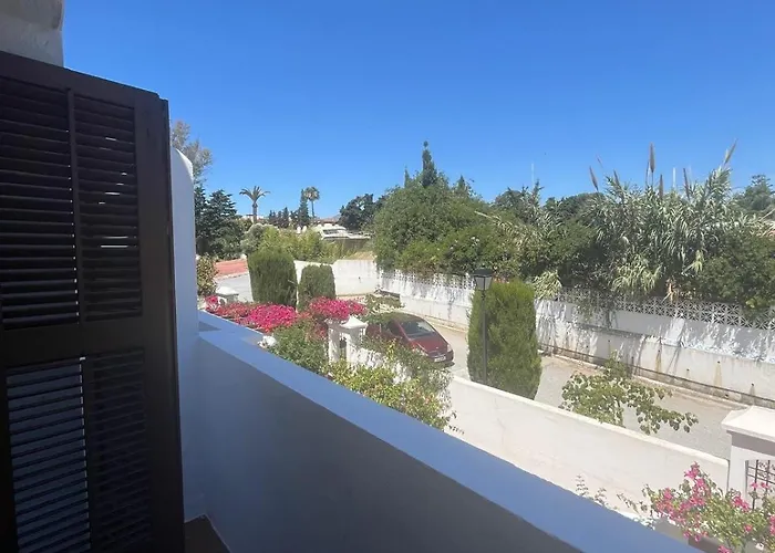 - Playa - 2 En Urbanizacion Cerca De La Playa Al18 *