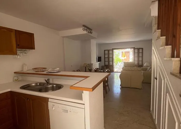 - Playa - 2 En Urbanizacion Cerca De La Playa Al18 Estepona