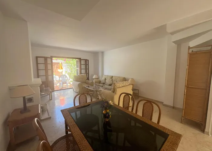 - Playa - 2 En Urbanizacion Cerca De La Playa Al18 * Estepona