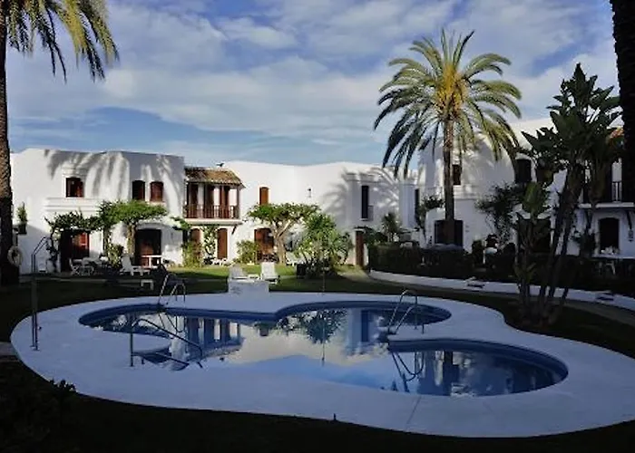 - Playa - 2 En Urbanizacion Cerca De La Playa Al18 Daire Estepona