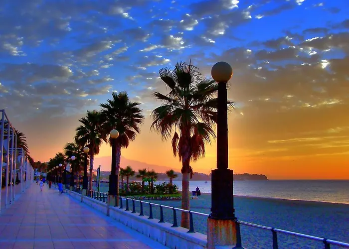 - Playa - 2 En Urbanizacion Cerca De La Playa Al18 Estepona